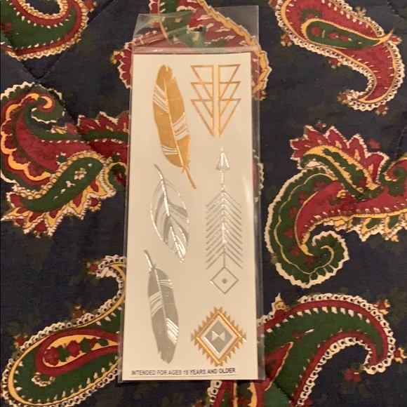 Silver and Gold Temporary Tattoos - Picture 1 of 3